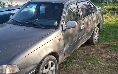 Daewoo Nexia I рестайлинг, 2001 год, 90 000 рублей, 2 фотография