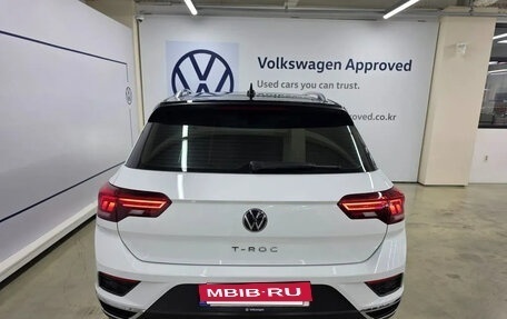 Volkswagen T-Roc I, 2022 год, 2 190 000 рублей, 4 фотография