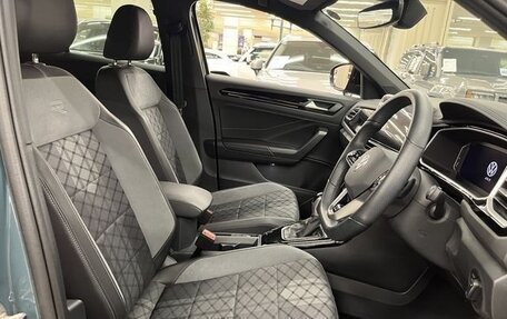 Volkswagen T-Roc I, 2022 год, 1 850 016 рублей, 4 фотография