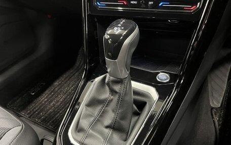 Volkswagen T-Roc I, 2022 год, 1 850 016 рублей, 8 фотография