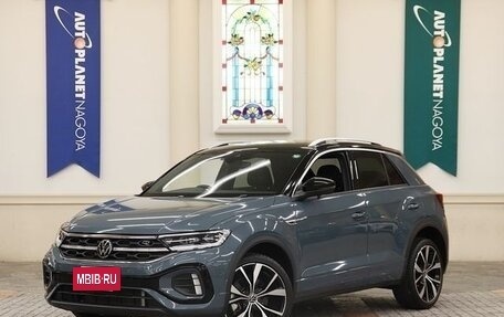 Volkswagen T-Roc I, 2022 год, 1 850 016 рублей, 12 фотография