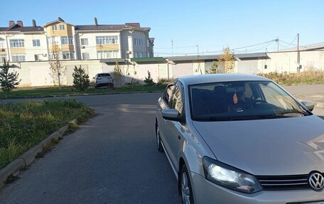 Volkswagen Polo VI (EU Market), 2012 год, 800 000 рублей, 2 фотография