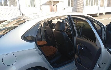 Volkswagen Polo VI (EU Market), 2012 год, 800 000 рублей, 12 фотография