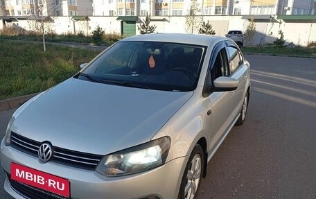 Volkswagen Polo VI (EU Market), 2012 год, 800 000 рублей, 4 фотография