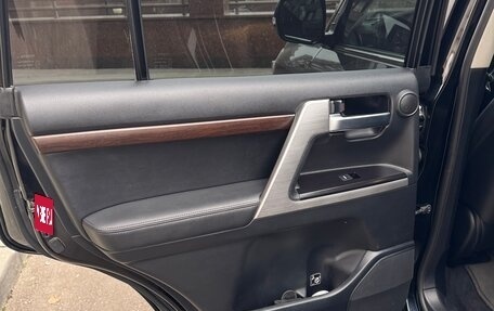 Toyota Land Cruiser 200, 2016 год, 6 000 000 рублей, 11 фотография