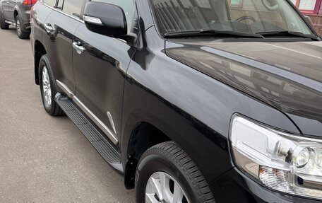 Toyota Land Cruiser 200, 2016 год, 6 000 000 рублей, 20 фотография