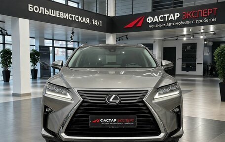 Lexus RX IV рестайлинг, 2018 год, 3 780 000 рублей, 2 фотография