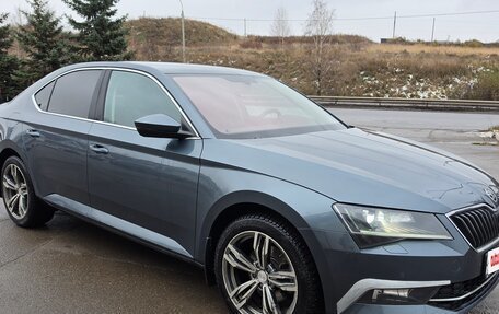 Skoda Superb III рестайлинг, 2018 год, 2 750 000 рублей, 1 фотография