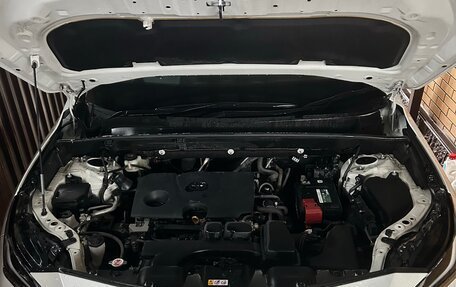 Toyota Harrier, 2020 год, 3 950 000 рублей, 2 фотография
