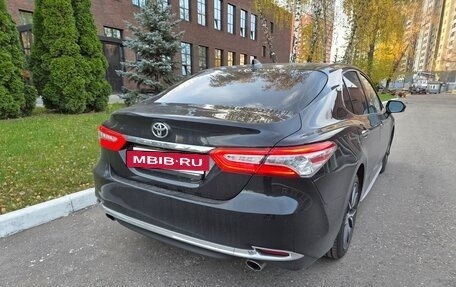 Toyota Camry, 2023 год, 3 500 000 рублей, 2 фотография