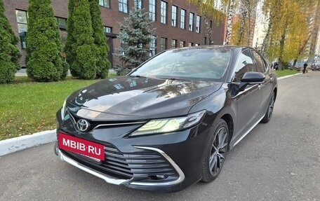 Toyota Camry, 2023 год, 3 500 000 рублей, 14 фотография