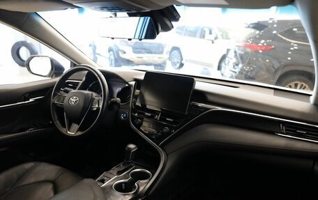 Toyota Camry, 2021 год, 2 599 000 рублей, 16 фотография