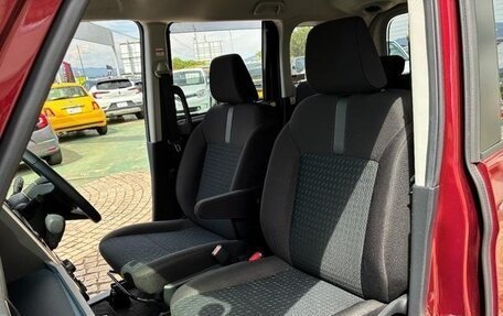 Toyota Roomy I, 2023 год, 920 000 рублей, 15 фотография