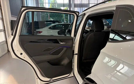 Volkswagen Tiguan, 2026 год, 3 893 069 рублей, 12 фотография