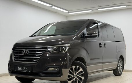 Hyundai Grand Starex Grand Starex I рестайлинг 2, 2019 год, 4 200 000 рублей, 7 фотография