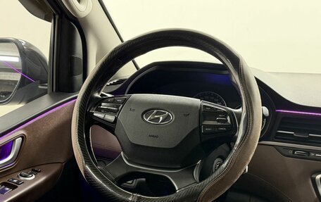 Hyundai Grand Starex Grand Starex I рестайлинг 2, 2019 год, 4 200 000 рублей, 19 фотография