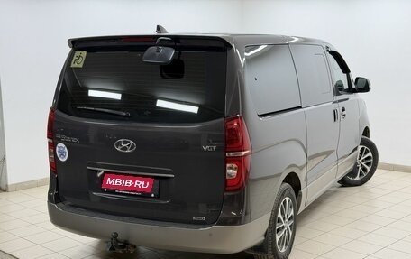 Hyundai Grand Starex Grand Starex I рестайлинг 2, 2019 год, 4 200 000 рублей, 9 фотография