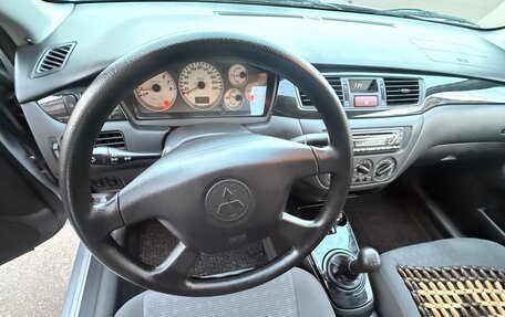 Mitsubishi Lancer IX, 2005 год, 945 000 рублей, 8 фотография