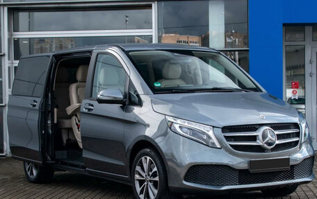 Mercedes-Benz V-Класс, 2020 год, 4 690 000 рублей, 27 фотография