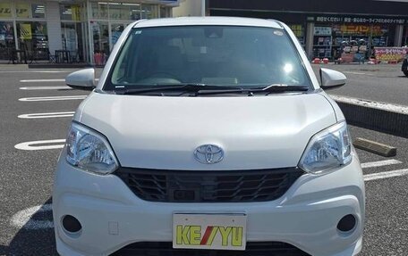 Toyota Passo III, 2017 год, 670 000 рублей, 2 фотография