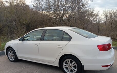 Volkswagen Jetta VII, 2012 год, 990 000 рублей, 3 фотография