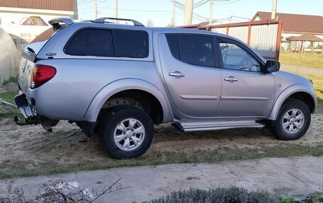Mitsubishi L200 IV рестайлинг, 2011 год, 1 350 000 рублей, 2 фотография