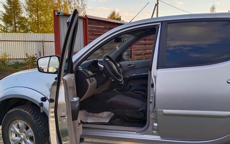 Mitsubishi L200 IV рестайлинг, 2011 год, 1 350 000 рублей, 3 фотография