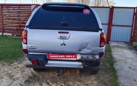 Mitsubishi L200 IV рестайлинг, 2011 год, 1 350 000 рублей, 6 фотография