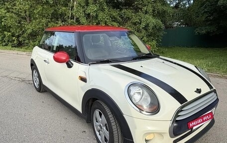 MINI Hatch, 2014 год, 1 200 000 рублей, 13 фотография