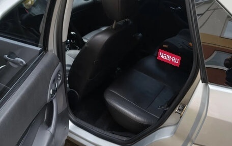 Ford Focus IV, 2004 год, 230 000 рублей, 16 фотография