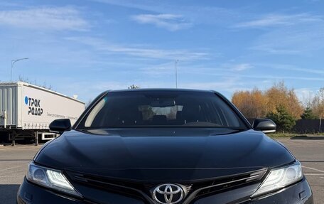 Toyota Camry, 2019 год, 2 490 000 рублей, 2 фотография