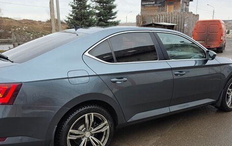 Skoda Superb III рестайлинг, 2018 год, 2 750 000 рублей, 3 фотография