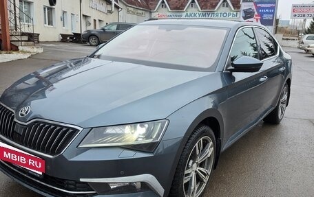 Skoda Superb III рестайлинг, 2018 год, 2 750 000 рублей, 2 фотография