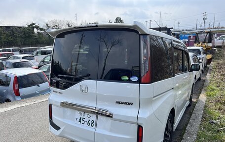 Honda Stepwgn IV рестайлинг, 2020 год, 1 520 000 рублей, 4 фотография