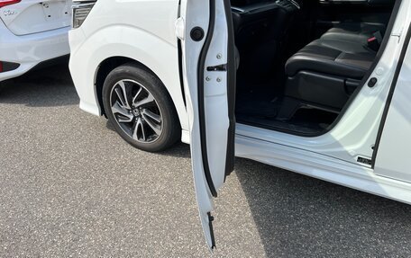 Honda Stepwgn IV рестайлинг, 2020 год, 1 520 000 рублей, 6 фотография