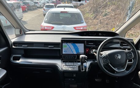 Honda Stepwgn IV рестайлинг, 2020 год, 1 520 000 рублей, 15 фотография