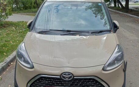 Toyota Sienta II, 2018 год, 1 250 000 рублей, 4 фотография