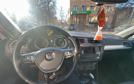Volkswagen Tiguan II, 2017 год, 2 100 000 рублей, 6 фотография
