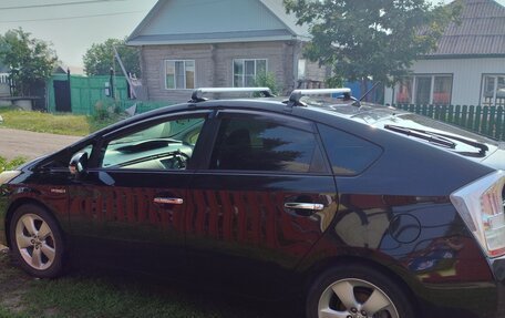 Toyota Prius, 2011 год, 1 000 000 рублей, 5 фотография