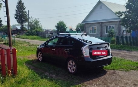 Toyota Prius, 2011 год, 1 000 000 рублей, 7 фотография
