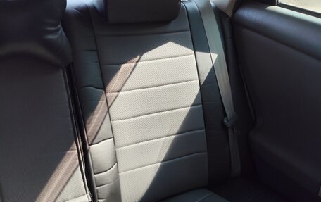 Toyota Prius, 2011 год, 1 000 000 рублей, 11 фотография