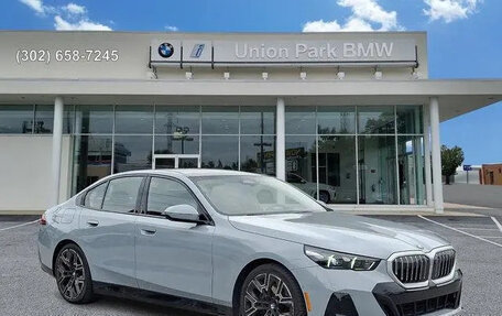 BMW 5 серия, 2024 год, 6 980 000 рублей, 3 фотография