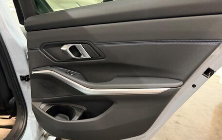 BMW 3 серия, 2024 год, 3 690 000 рублей, 25 фотография