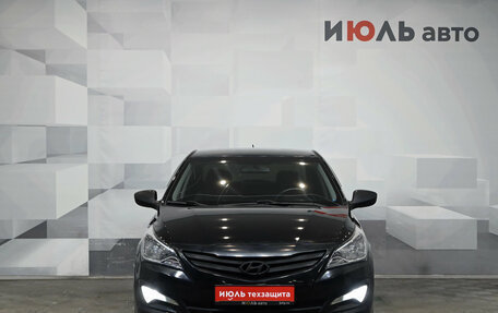 Hyundai Solaris II рестайлинг, 2015 год, 1 070 000 рублей, 2 фотография