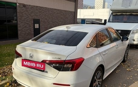 Honda Civic, 2021 год, 2 600 000 рублей, 3 фотография