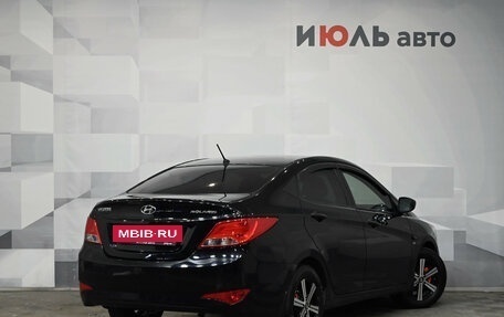 Hyundai Solaris II рестайлинг, 2015 год, 1 070 000 рублей, 4 фотография