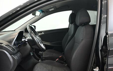 Hyundai Solaris II рестайлинг, 2015 год, 1 070 000 рублей, 9 фотография