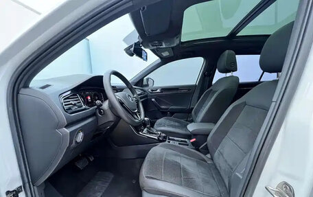 Volkswagen T-Roc I, 2023 год, 1 600 444 рублей, 8 фотография