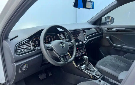 Volkswagen T-Roc I, 2023 год, 1 600 444 рублей, 12 фотография