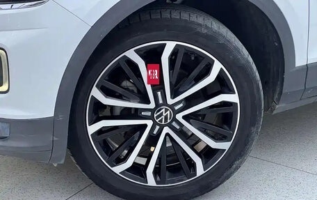 Volkswagen T-Roc I, 2023 год, 1 600 444 рублей, 7 фотография